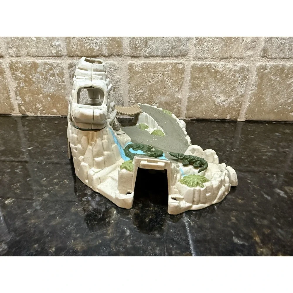 VTG Micro Machines VERY RARE Hiways & Byways Gorilla Mountain Safari Galoob 1998